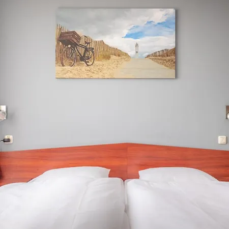 Two Brothers Astoria 3* 노르트베이크