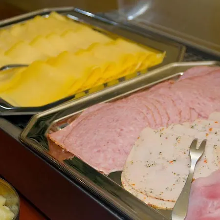 Two Brothers Astoria 3* 노르트베이크