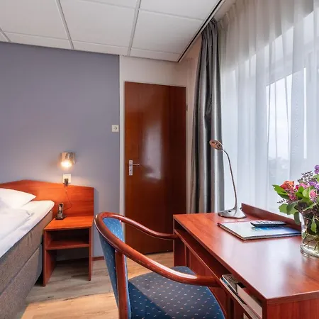 Astoria Hotel 3*