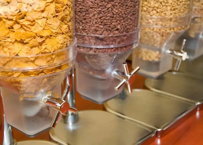 Two Brothers Astoria Нордвейк-ан-Зее